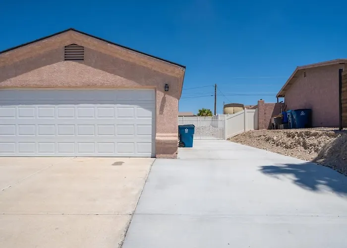 Havasu Oasis With Bbq, Boat Parking & Family Games *