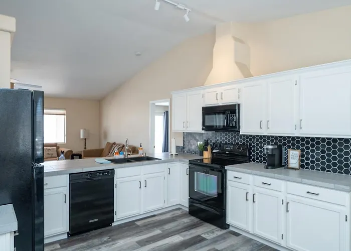 Havasu Oasis With Bbq, Boat Parking & Family Games Holiday home Lake Havasu City