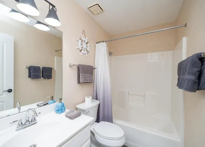 Havasu Oasis With Bbq, Boat Parking & Family Games Holiday home Lake Havasu City