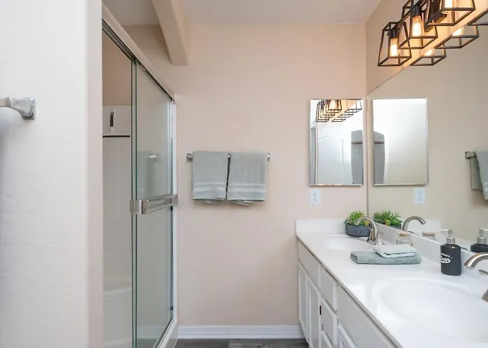 Havasu Oasis With Bbq, Boat Parking & Family Games Holiday home Lake Havasu City