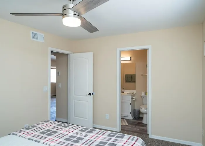Havasu Oasis With Bbq, Boat Parking & Family Games Holiday home *